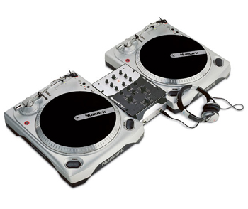 Dj A'cut oldala